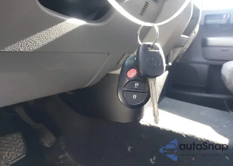 2013 Toyota Tundra Grade 4.6L V8 z USA, uszkodzony, nr VIN 5TFRM5F15DX054240